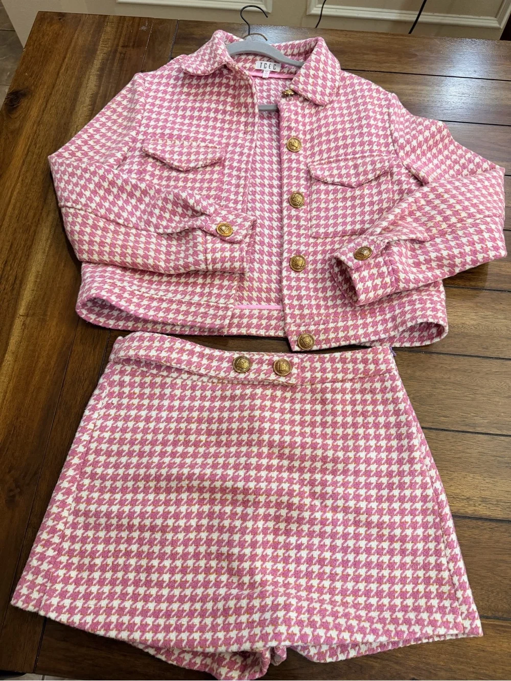TCEC Pink Tweed Houndstooth Blazer Jacket & Skort Shorts Set Metallic Gold M